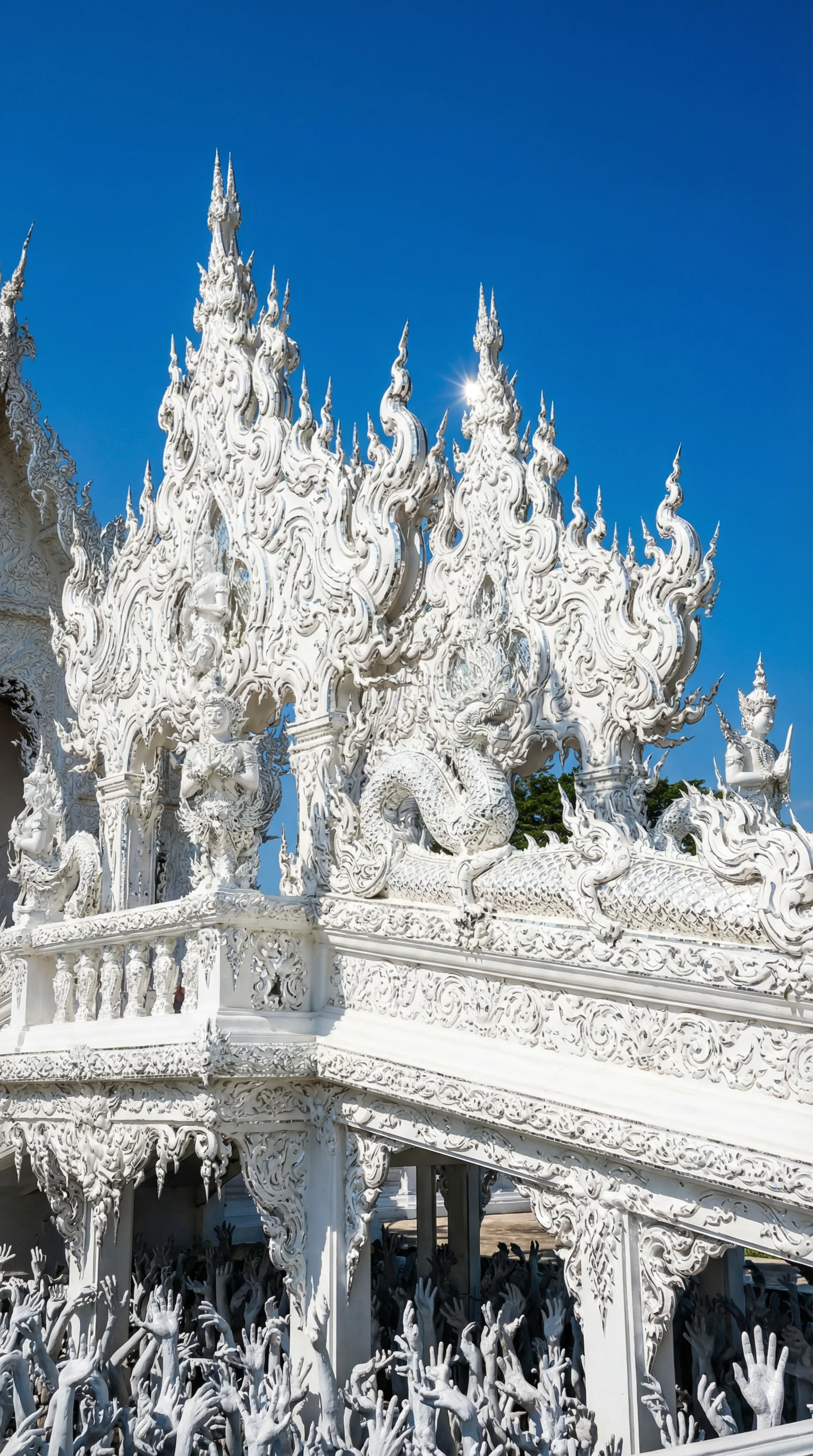 White Temple intricate details and mirror mosaics